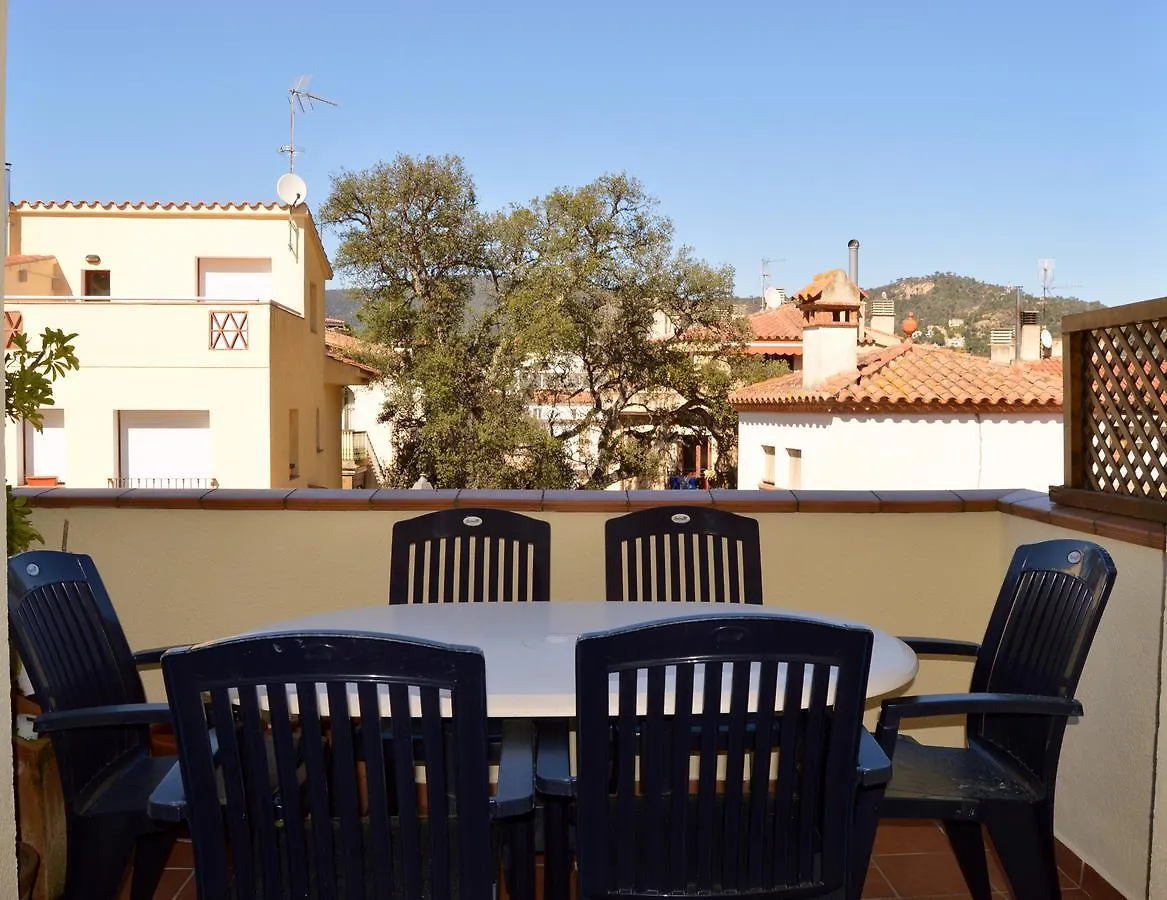 La Maison Jaune - Holiday House location